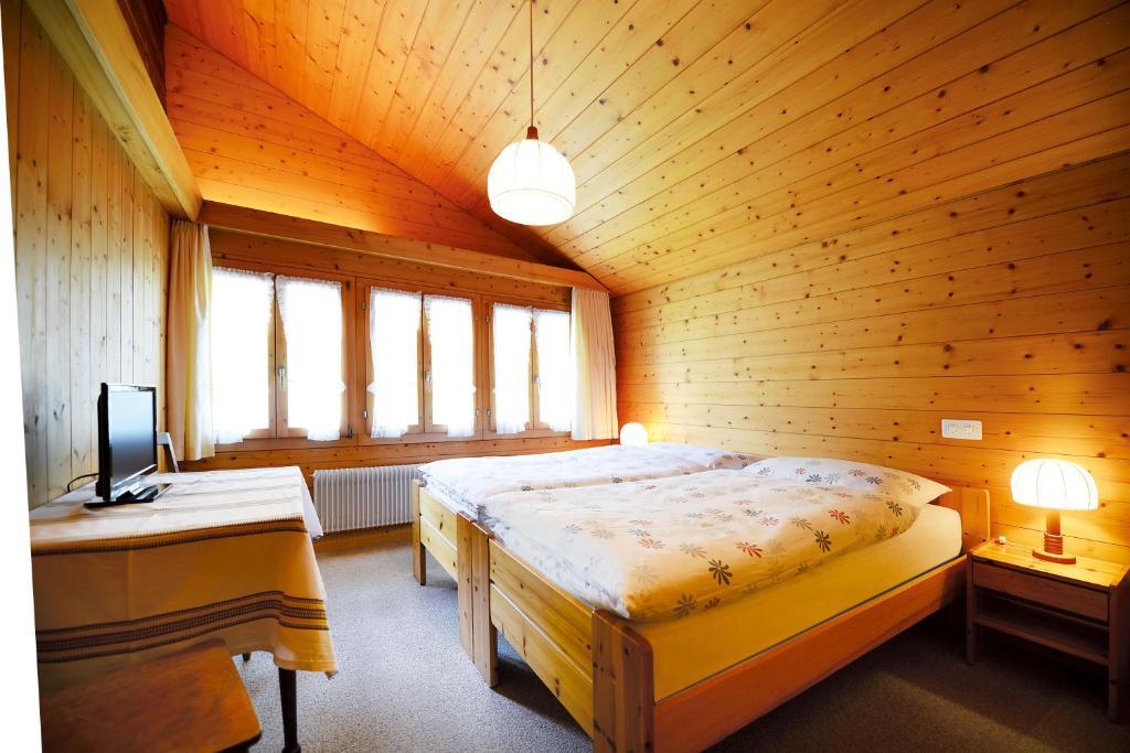 Landgasthof Taennler Innertkirchen Bilik gambar
